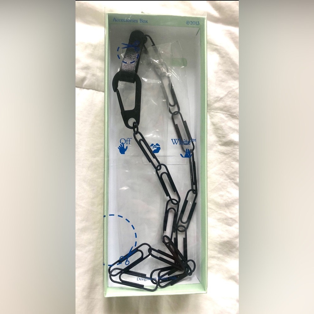 New NWT box 2013 Off-White black matte metal paperclips long keychain necklace